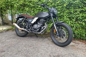 Brixton Felsberg 250-SCRAMBLER