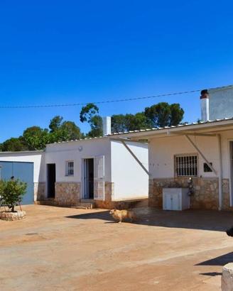 Villa di 193 m² con più di 5 locali a Putignano