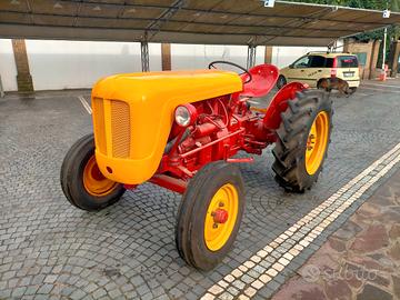 Trattore d'epoca Rossi R2 35 anno 1959
