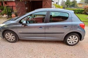 Peugeot 207 neopatentati