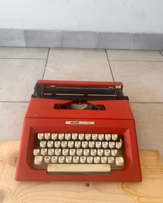 macchina da scrivere olivetti