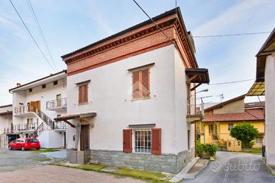 CASA DI CORTE A VILLAR DORA