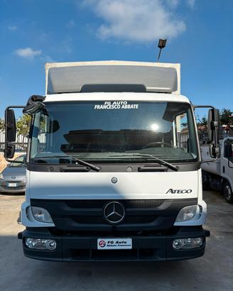 Mercedes Benz ATEGO 818 telonato 2014 130.000km
