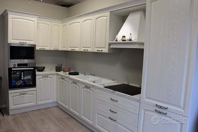 CUCINA CLASSICA ANGOLARE