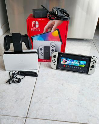Nintendo Switch OLED Edizione Bianca