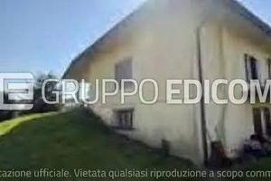 Immobile in asta di 333 m² con 4 locali e box auto