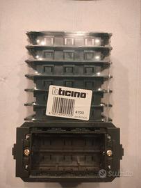 NUOVI 10 supporti bticino living 4703 ORIGINALI