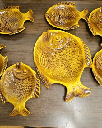 set piatti a forma di pesce in ceramica, nuovi