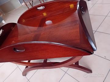 Tavolino da salotto in legno con piano vassoio