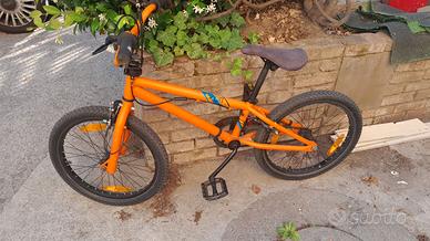 BICICLETTA PER FREESTYLE "SCOTT VOLT-X 30"