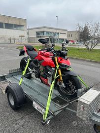 Carrello portamoto all'occorrenza