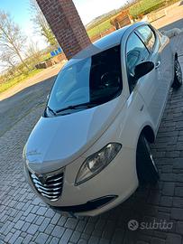 Lancia Ypsilon Gold 1.2 benzina