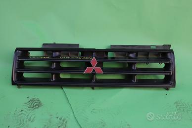 GRIGLIA ANT MITSUBISHI PAJERO 2.5 TDI 2000 4D56