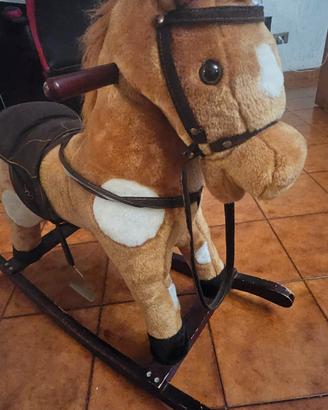 cavallino pelo giocattolo
