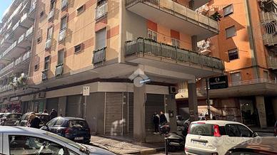 NEGOZIO A CASTELLAMMARE DI STABIA