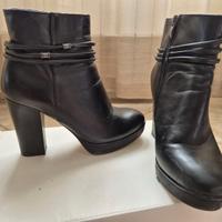 scarpa da donna con tacco 7