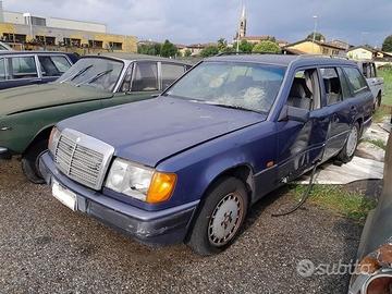 Mercedes W124 200TE Sw Demolita - Per Ricambi
