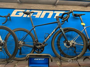 GIANT TCR ADV.PRO 0 2025 con Powermeter