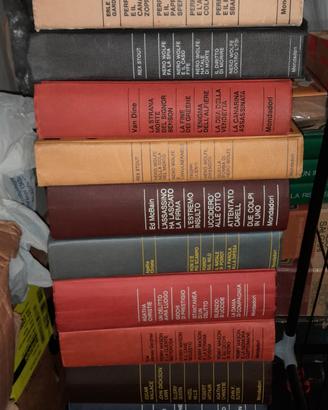 11 LIBRI OMNIBUS GIALLI MONDADORI CHRISTIE STOUT
