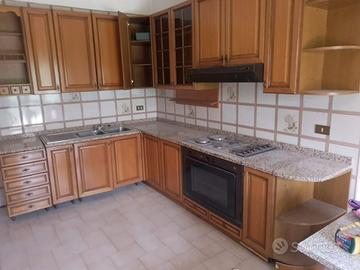 Cucina ad angolo + elettrodomestici