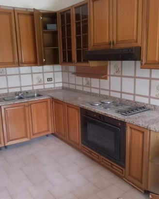 Cucina ad angolo + elettrodomestici