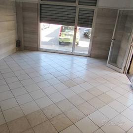 Immobile di 45 m² con 2 locali a Falconara Maritti