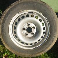 Cerchi e pneumatici da neve