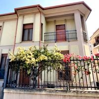 Ampia villa indipendente con giardino e garage