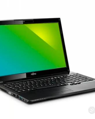 Pc portatilei5 fujitsu 15"ssd veloce 8gb ram win11