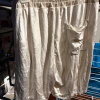 Pantaloncino bianco con tessuto particolare