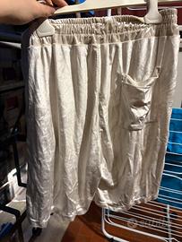 Pantaloncino bianco con tessuto particolare