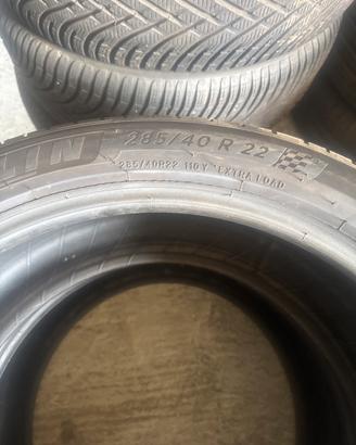 Gomme estive  285/40 r 22 e 325/35 r 22