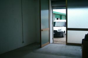 Locale ufficio e/o deposito 90 mq vigilato 24 ore
