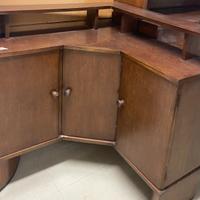 Credenza ad angolo antica