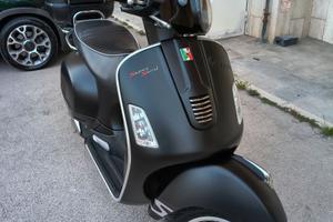 Vespa GTS 300 super sport