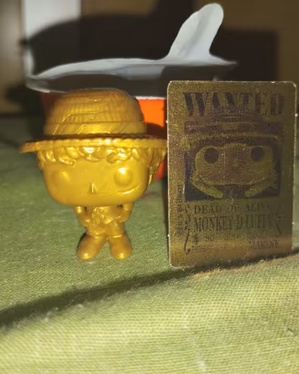 Luffy Gold Kinder Joy One piece 