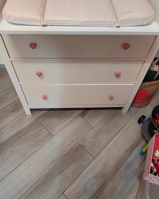 fasciatoio per cassettiera Ikea con cuscino