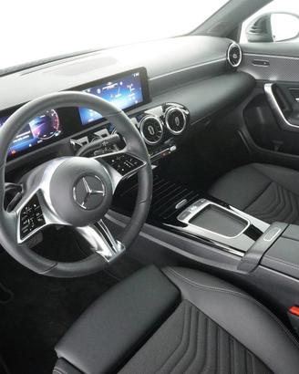 MERCEDES-BENZ A 180 A 180 Automatic Progressive