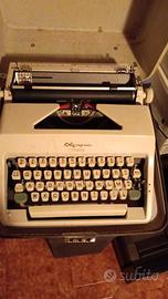 Macchina da scrivere Olympia Monica