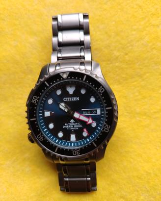 OROLOGIO CITIZEN PROMASTER TITANIO sfondo blu