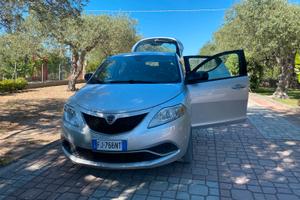 Lancia ypsilon 1.2 benzina