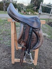 Sella inglese in pelle usata