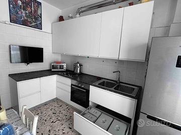 Cucina completa moderna angolare (2020)