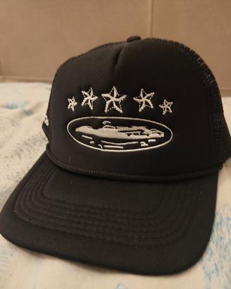 cappellino corteiz usato una volta e mai più 