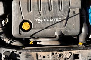 Opel Zafira 1900 Autocarro motore nuovo