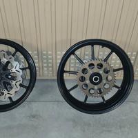 CERCHI OZ BRAKING PER YAMAHA R1 dal 2004 al 2014