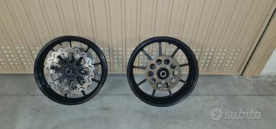 CERCHI OZ BRAKING PER YAMAHA R1 dal 2004 al 2014