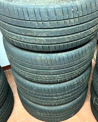 Pneumatici Michelin Pilot Sport EV 255/40 R20