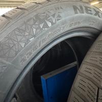 Gomme invernali Nexen 225/5R17
