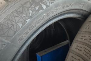 Gomme invernali Nexen 225/5R17